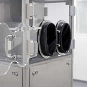  Full OEB 5 containment for maximum safety in R&D or small GMP batches.