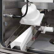 Good/bad tablet sorter with integrated deduster – necessary for batch production or weight regulation